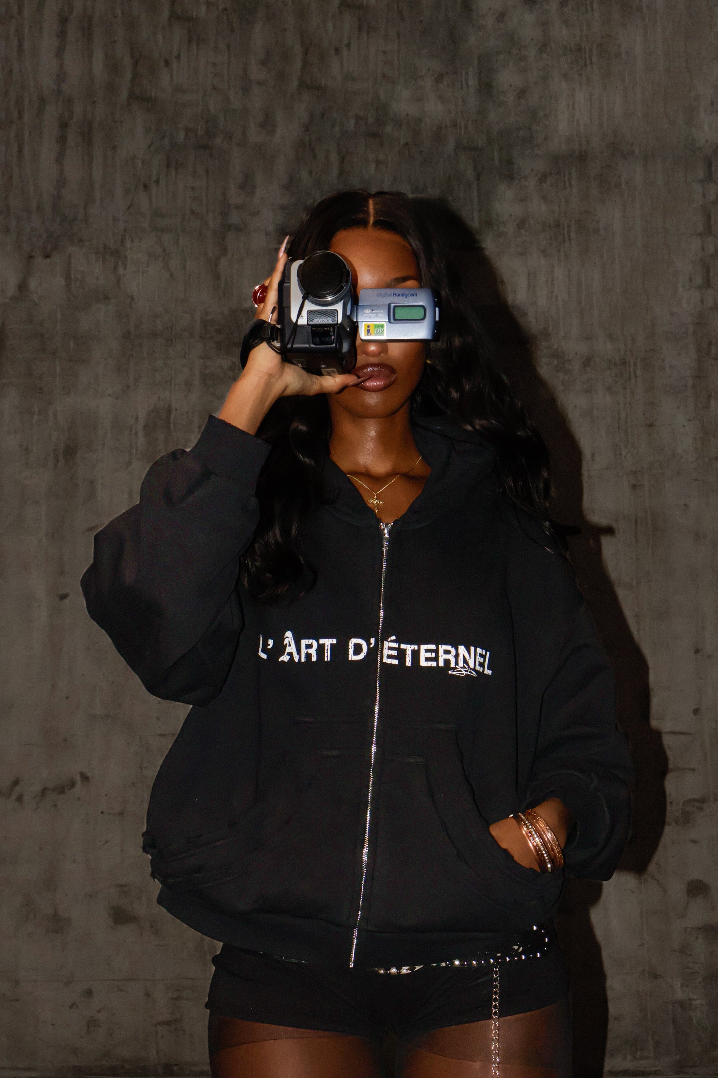 ÉTERNEL DOUBLE-POCKET ZIP-UP HOODIE